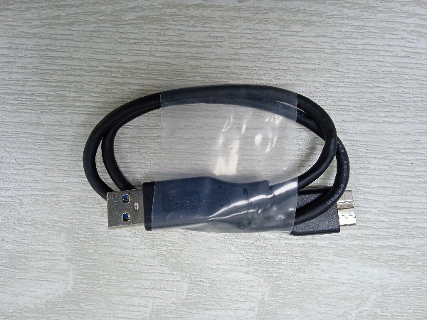 移動(dòng)硬盤USB數(shù)據(jù)線如何定制，USB3.0數(shù)據(jù)線定制廠家